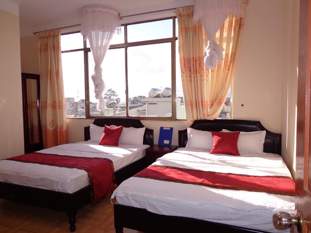 Phuong Tung Hotel Dalat Exterior foto